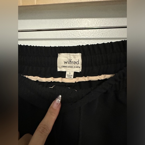 Aritzia | Wilfred Buffon Pants | Black, Small - Picture 3 of 3